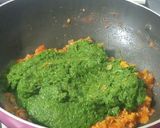 A picture of step 10 of Lasooni Palak Paneer.