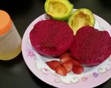 Foto langkah ke 1 dari resep Mix Juice Avocado, Dragon Fruit & Strawberry.