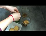 Une image de l'étape 4 de Verrines de fraises mousse fromage blanc.