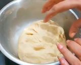 A picture of step 2 of Aloo Paratha.
