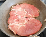 Foto del paso 3 de la receta: Filetes de cabeza de lomo al ajillo