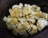 Foto del paso 5 de la receta: Coliflor especiada en freidora de aire