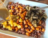Foto del passaggio 11 della ricetta 134 • Insalata d’autunno: riso rosso, patata americana, melanzane e vinagrette all’arancia e timo