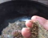 A picture of step 1 of Turai qeema Hara masala ♥️.