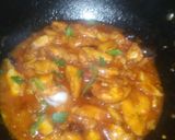 A picture of step 4 of Crispy honey chicken chili.