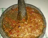 Foto langkah ke 6 dari resep Sambel trasi ala pecel lele jakarta.