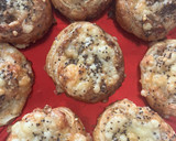 Foto del paso 12 de la receta: Rollitos de hojaldre con tres quesos y pera
