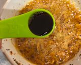 A picture of step 6 of Garlic Chilli Oil with Nuts.