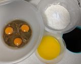 Foto langkah ke 2 dari resep Bolu Karamel Sederhana.