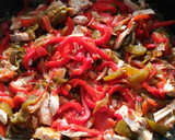 Foto del paso 5 de la receta: Pechuga con piperrada