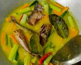 Foto langkah ke 3 dari resep Gulai Ikan Acar Kuning.
