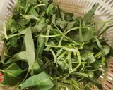 Foto langkah ke 1 dari resep Oseng kangkung sat set.