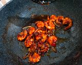 Foto langkah ke 5 dari resep Udang Goreng Mentega.