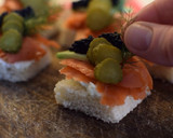 Foto del paso 1 de la receta: 6 Canapés para Navidad 2023 | Variados y Originales | DarixLAB