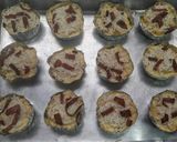Foto langkah ke 6 dari resep Muffin Daging Asap.
