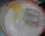 Foto langkah ke 6 dari resep Marmer Cake Putih Telur.