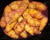 Foto del paso 1 de la receta: Corona de cordero con "coca" (batatitas andinas)