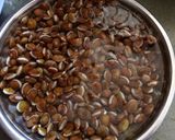 A picture of step 1 of Masala Drumstick.