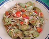 Foto langkah ke 6 dari resep Tumis terong tauge pedas.