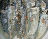 Gambar langkah 1 resipi Kuih Bom Ikan @ Paung Sambal Ikan.