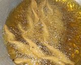 A picture of step 5 of Twist namak pary.