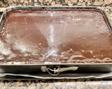 Foto del paso 8 de la receta: Tarta de chocolate muy húmeda con cobertura cremosa