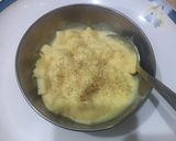 A picture of step 1 of Vanilla custard with Apple and black pepper 🥘.