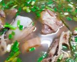 Hình bước làm 2 của món Xương đầu heo hầm củ sen