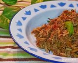 Foto langkah ke 6 dari resep Oseng Jambu Mede ayam suwir pedas.