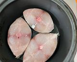 Hình bước làm 1 của món Cá thu kho tộ