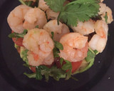 Foto del paso 3 de la receta: Tartar de aguacate con gambas