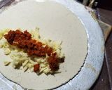 Foto del paso 1 de la receta: Quesadillas fritas de queso con chorizo