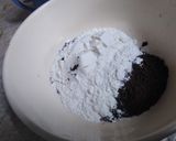 A picture of step 2 of Chocolate pancakes with mango milkshake.