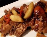 Foto del paso 2 de la receta: Pollo con manzanas y pasas