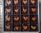 Foto langkah ke 4 dari resep Fudgy Brownies.