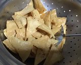 Foto del paso 1 de la receta: Omelette de chilaquiles con habanero