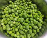 A picture of step 1 of Frozen Peas.