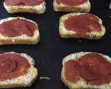A picture of step 1 of Texas toast pizza#mycookbook.