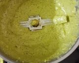 A picture of step 4 of Sprouted moong dal dosa.
