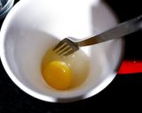 A picture of step 3 of Egg Milk natural remedy for cough and cold.