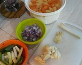 Foto langkah ke 2 dari resep Sup ayam kuah bening.