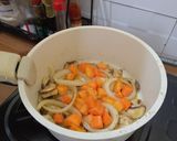 Foto langkah ke 4 dari resep Japanese Beef Curry Karya Anindya.