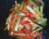 Foto del paso 5 de la receta: Noodles con verduras y salsa agridulce