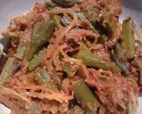 A picture of step 6 of Bhindi masala.