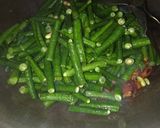 Foto langkah ke 4 dari resep Tumis kacang panjang sederhana.