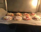 Foto langkah ke 5 dari resep Pizza mini crunchy dan lembut.