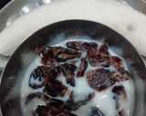 A picture of step 2 of Majoon.