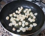 Foto del paso 3 de la receta: Fideos chinos con gambas y pollo