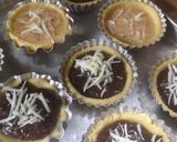 Foto langkah ke 10 dari resep Pie isi Susu & Bronis Putih telur #pr_anekapie.