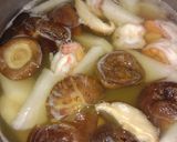 รูปขั้นตอนการทำที่ 10 ของ ซุปหัวไชเท้าใส่กุ้ง | Radish soup with shrimp